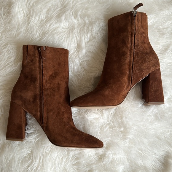 Steve Madden Embry Chestnut Suede Block Heel Square Toe Ankle Boots Brazil 8.5 - Picture 1 of 12